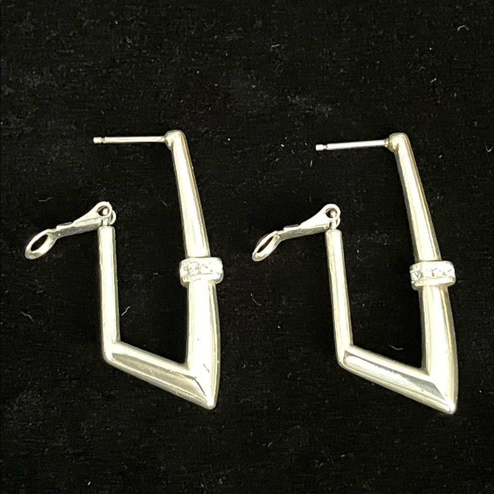 Brighton Geometric Hoop Earrings - Picture 8 of 9